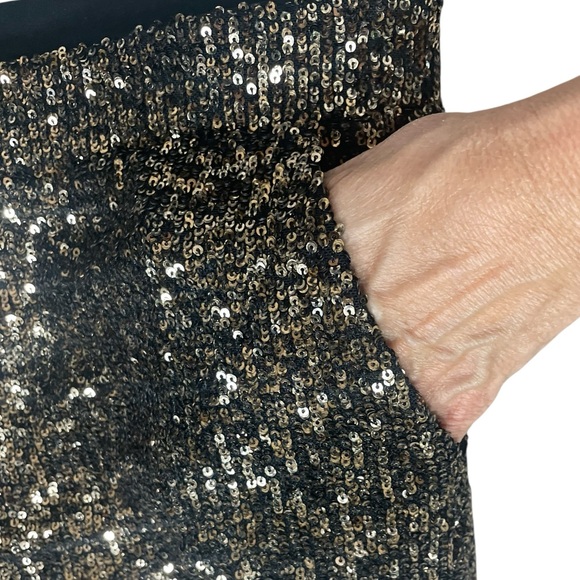 NWT Cable & Gauge Gold and Black Sequin Jogger Pants - Picture 8 of 12